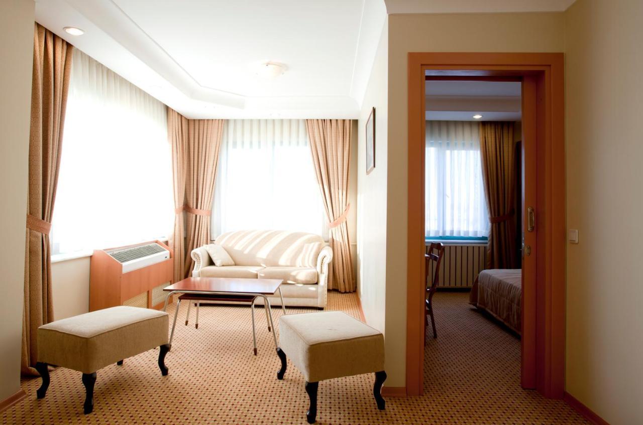 Sefa Hotel 1 Corlu Exterior photo